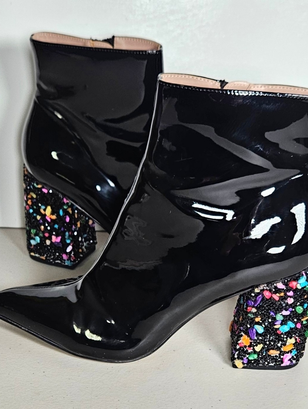 Betsey Johnson Kassie Block Heel Confetti Rock Candy Pointy Patent Punk Glam 7.5